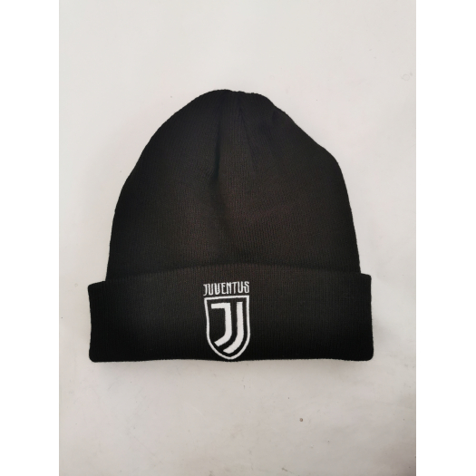 Juventus hímzett címeres kötött sapka 