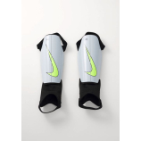 Sípcsontvédő Nike Charge