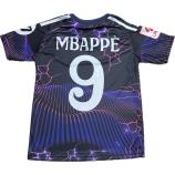 Real Madrid MBappe mezgarnitura