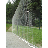 4x15 m-es labdafogó, horganyzott + lakkozott, 5 oszlop