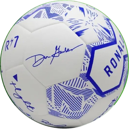 Ronaldo tréning focilabda 5-ös