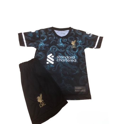 2023/24 Liverpool gyerek mezgarnitúra Salah felirattal