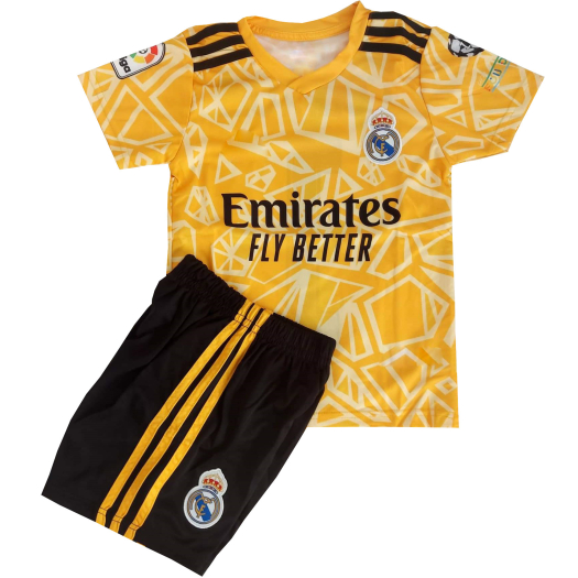 Real Madrid 2022/23-as kapus mezgarnitúra Courtois felirattal 