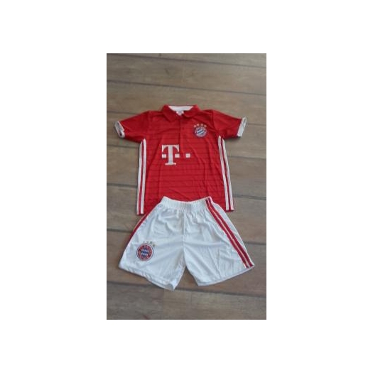 1=2 Bayern München Müller mezgarnitúra, AJÁNDÉK EB SÁLLAL!