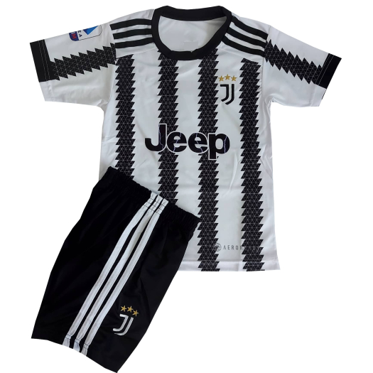 2022/23 Juventus hazai mezgarnitúra Vlahovic felirattal 