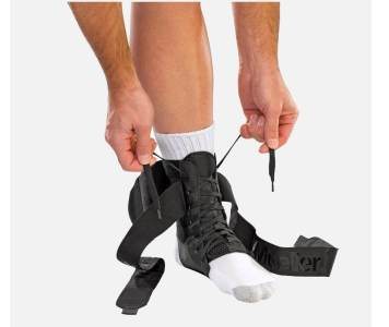 Mueller The One Bokarögzítő/Bokavédő, fekete (The ONE Ankle Brace)