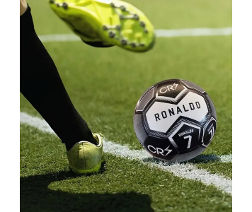 RONALDO CR7  tréning focilabda