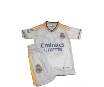 2023/24-es Real Madrid gyerek mezgarnitúra Vini Jr. felirattal 