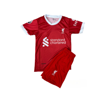 2023/24-es Liverpool hazai gyerek mezgarnitúra SZOBOSZLAI felirattal