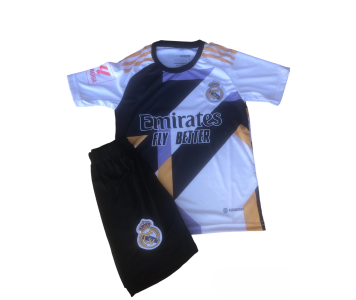2023/24-as Real Madrid gyerek mezgarnitúra Vini Jr "7" felirattal ÚJ 