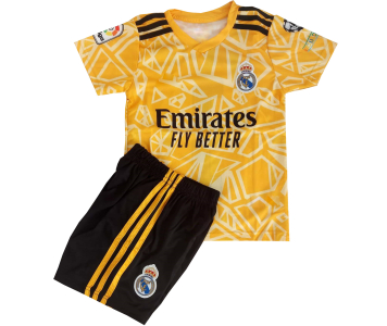 Real Madrid 2022/23-as kapus mezgarnitúra Courtois felirattal 